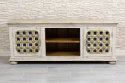 Indyjska drewniana bielona szafka RTV w stylu orientalnym