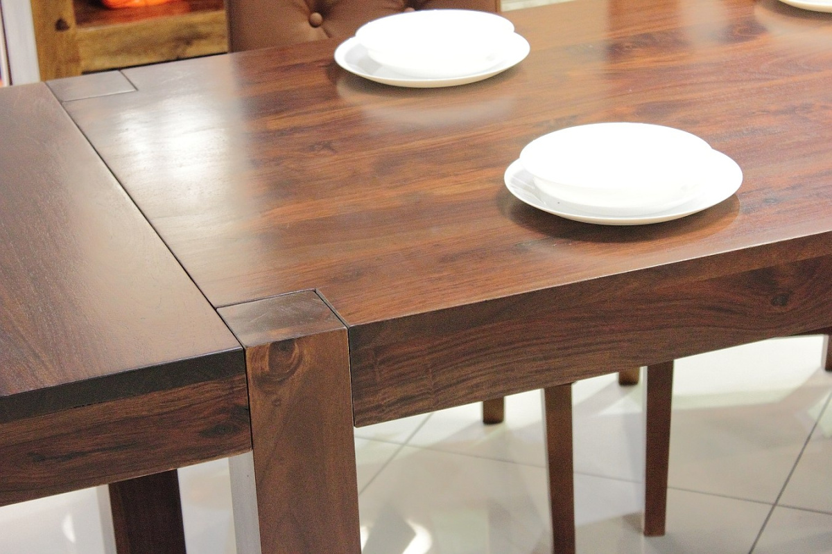 Meble kolonialne - stół drewniany 140/90 cm z Indii