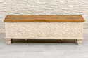 Orientalna rzeźbiona skrzynia drewniana z Indii
