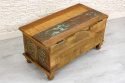 Orientalna drewniana skrzynia indyjska kufer z Buddą