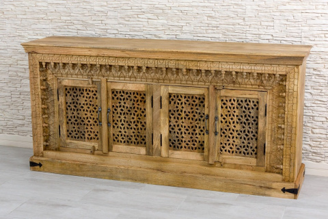 Drewniana komoda indyjska z rzeźbionymi frontami