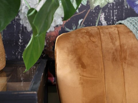 Fotel retro na metalowych nóżkach CARAMEL Chic Antique