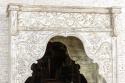 Duży bielony kredens indyjski z lustrem orient