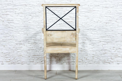 Indyjskie drewniane duże krzesło z podłokietnikami