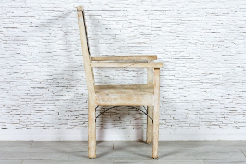 Indyjskie drewniane duże krzesło z podłokietnikami