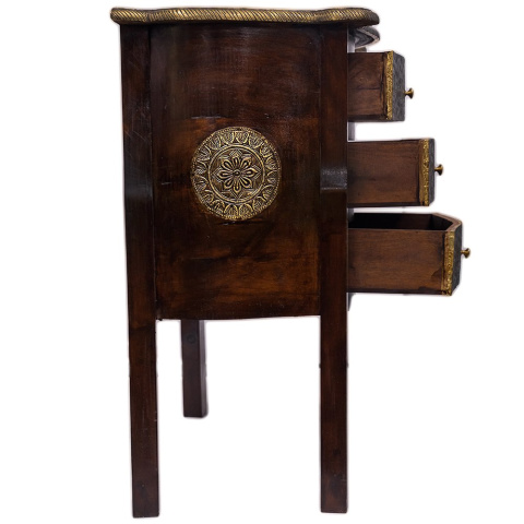 Indyjska komoda szafka zdobiona mosiądzem orient