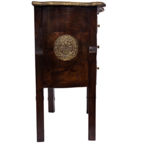 Indyjska komoda szafka zdobiona mosiądzem orient