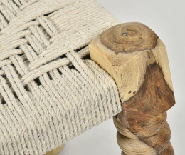 Drewniana ława ze sznurkiem w stylu boho Belldeco