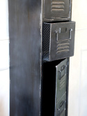 Wąska czarna szafka metalowa industrialna Chic Antique