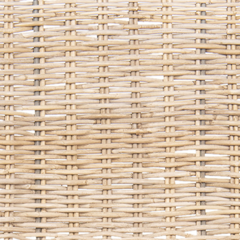 Rattanowe krzesło boho na metalowych nóżkach