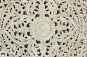 Duży przecierany biały panel dekoracyjny z mandalą orient
