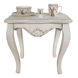 Biały postarzany stolik kawowy w stylu prowansalskim