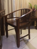 Drewniany fotel gabinetowy brązowy z Indii
