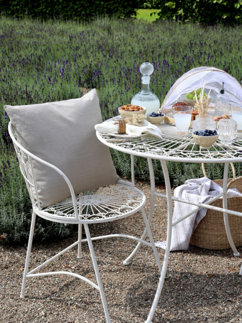 Ażurowe krzesło ogrodowe BISTRO Chic Antique