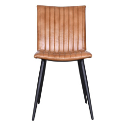 Brązowe skórzane krzesło na czarnych nogach