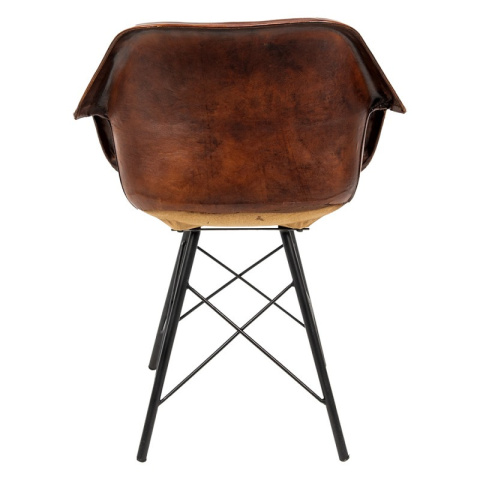 Skórzane krzesło pikowane na metalowych nogach industrial