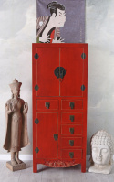 Czerwona szafka orientalna w stylu chińskim