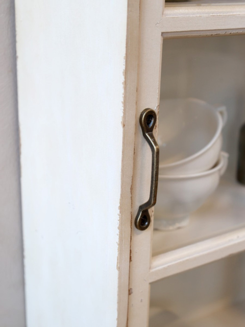 Przecierana szafka ścienna vintage Chic Antique