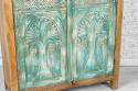 Meble indyjskie - drewniana szafa zdobiona mosiądzem w stylu orientalnym
