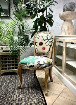 Dębowe krzesło tapicerowane CLASSIC linen Belldeco