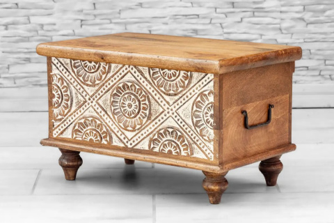 Kuferek drewniany z mandalami z drewna mango