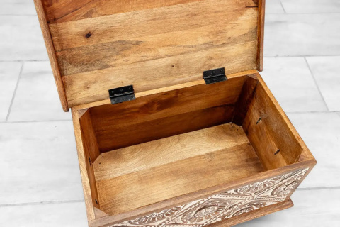 Kuferek drewniany z mandalami z drewna mango