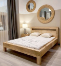 Nowoczesne jasne łóżko z drewna mango z Indii 140 cm