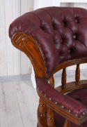 Drewniany fotel gabinetowy ze skórzanym siedziskiem