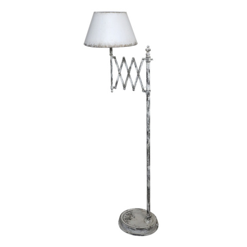 Postarzana metalowa lampa podłogowa Chic Antique