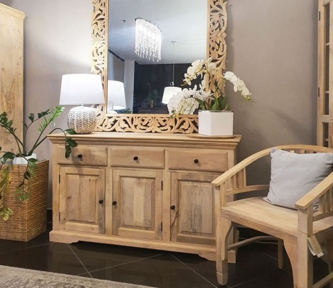 Meble kolonialne jasna komoda drewniana z Indii